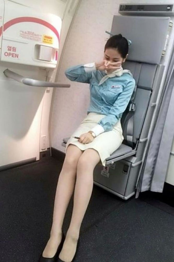 Korean air hostesses
 #100008418