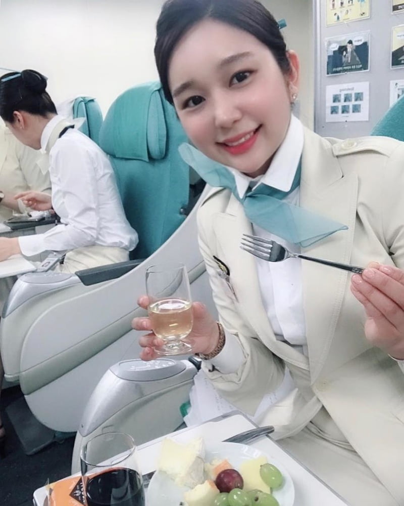 Korean air hostesses #100008425