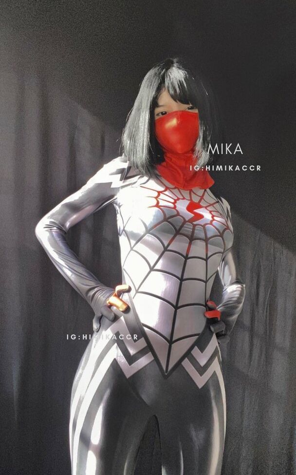 Vamp.car desnuda #108136689