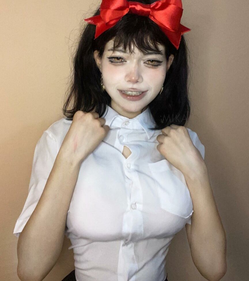 Vamp.car desnuda #108136708