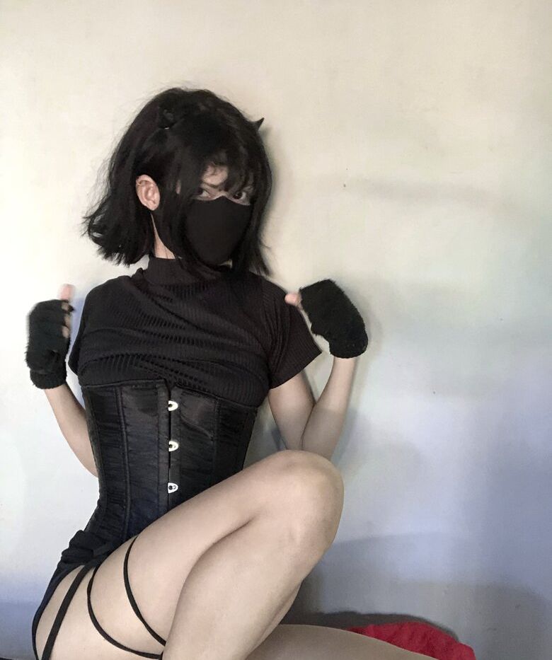 Vamp.car desnuda #108136715