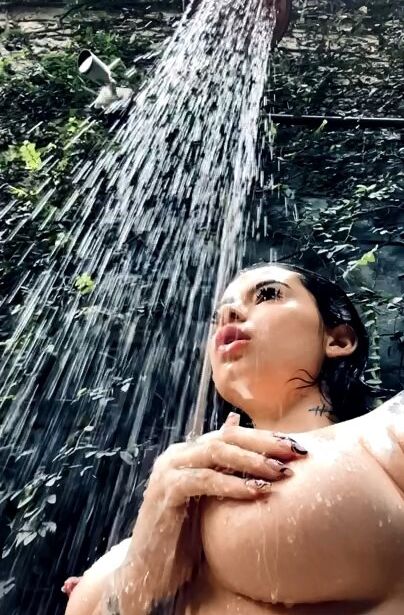 Alison Estrada desnuda #108061171