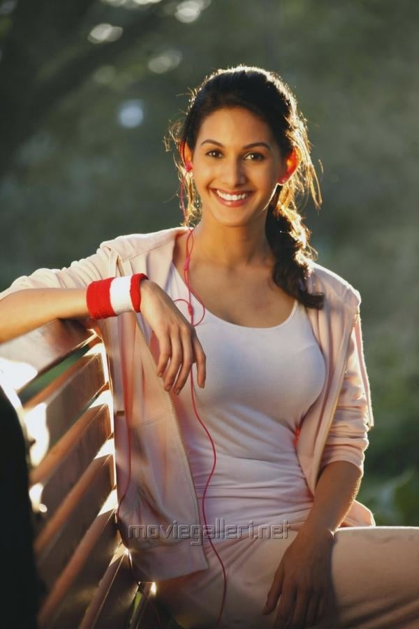 actress ht #102040588