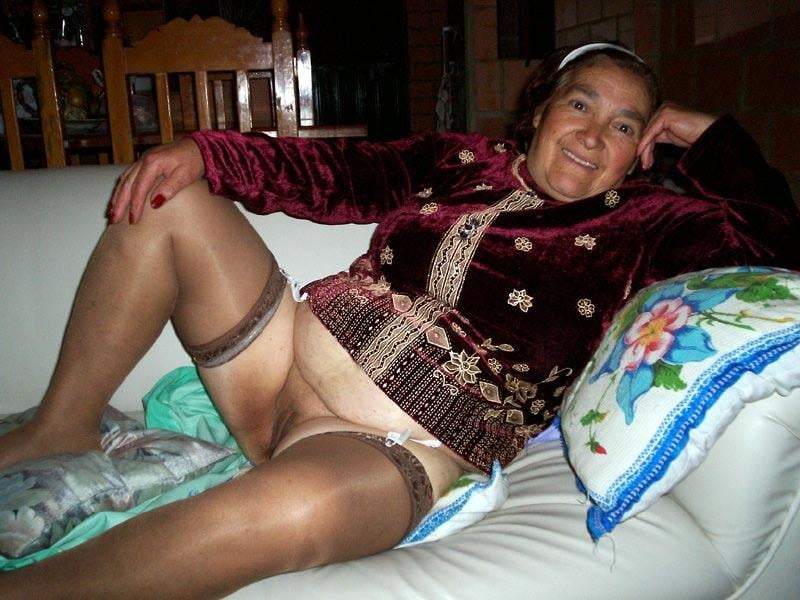 Zum Lob der älteren Frauen - 129
 #93711514