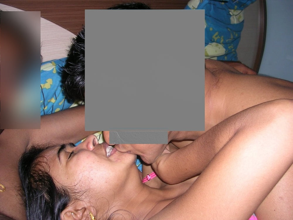 Threesome malayalee nackt indische desi Frau
 #91934674