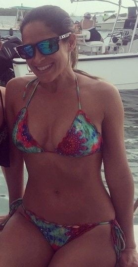 露出した妻たち 19
 #93493919