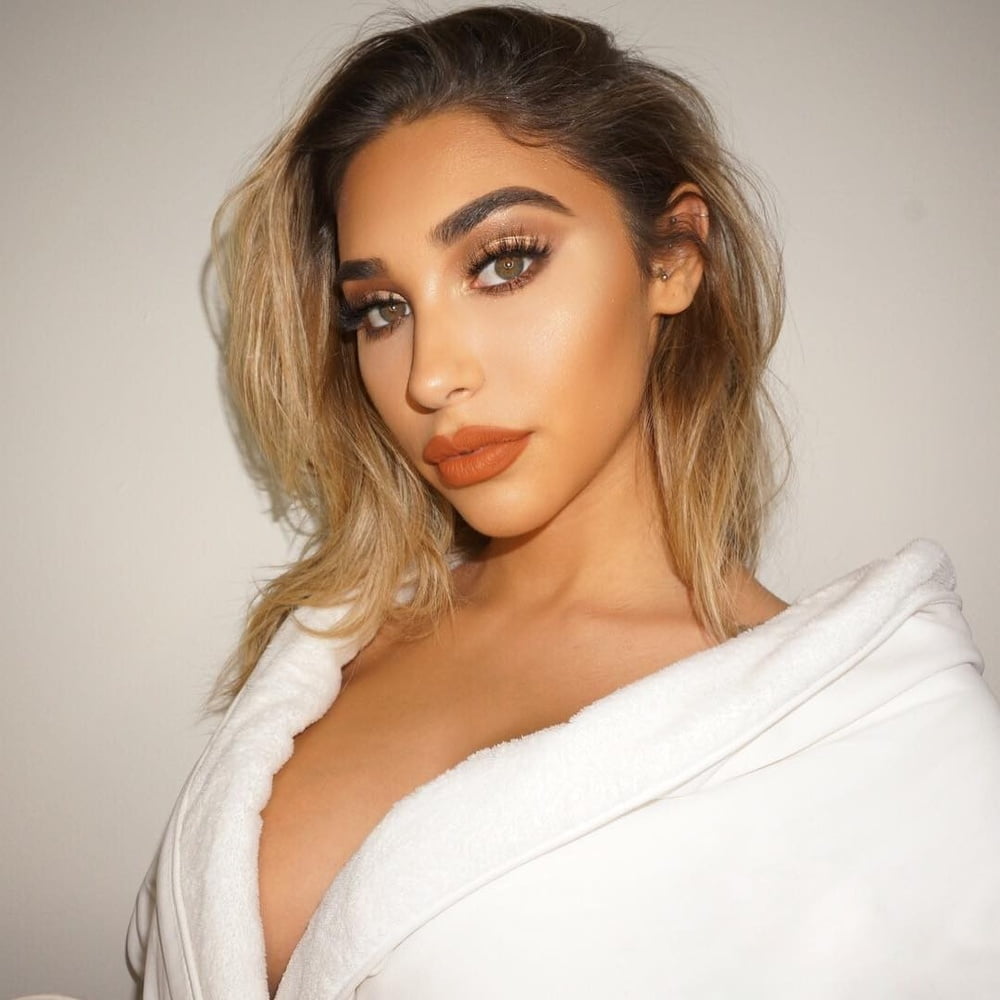 Chantel jeffries (ceejay)
 #89531580