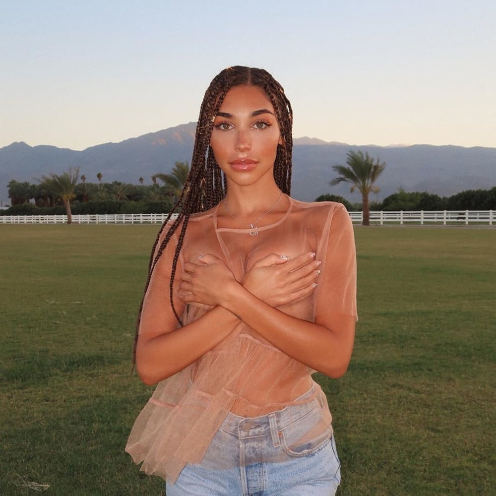 Chantel jeffries (ceejay)
 #89531837