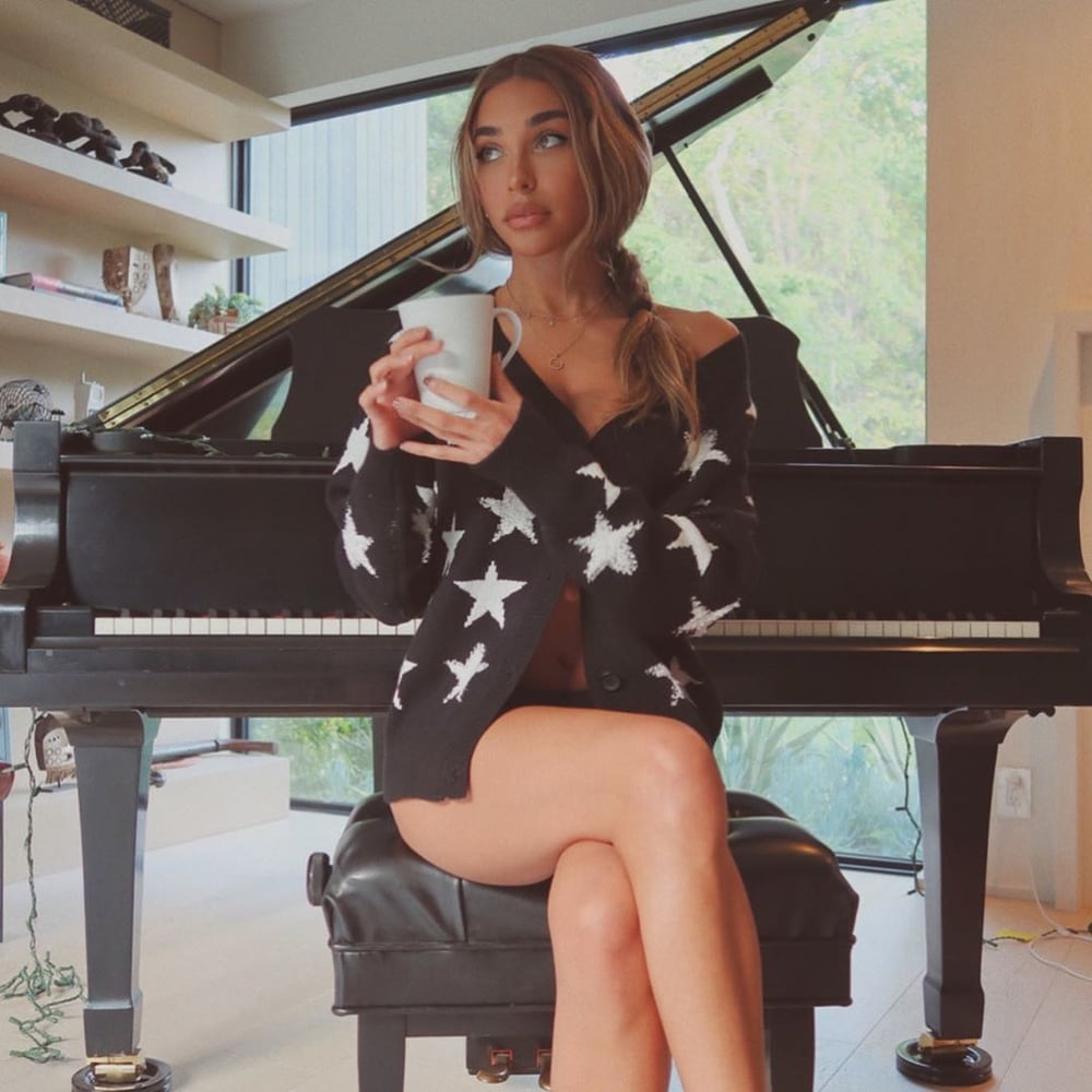 Chantel Jeffries (Ceejay) #89531879