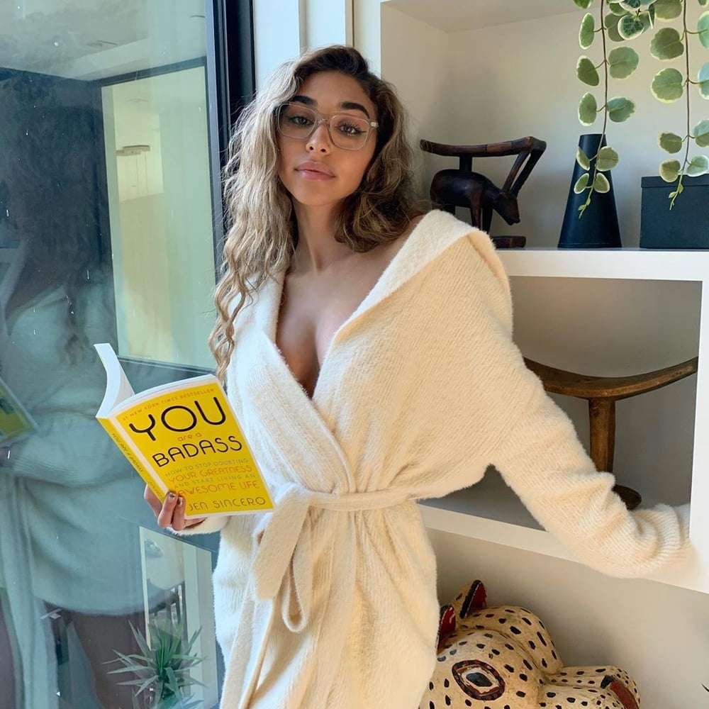 Chantel jeffries (ceejay)
 #89531903