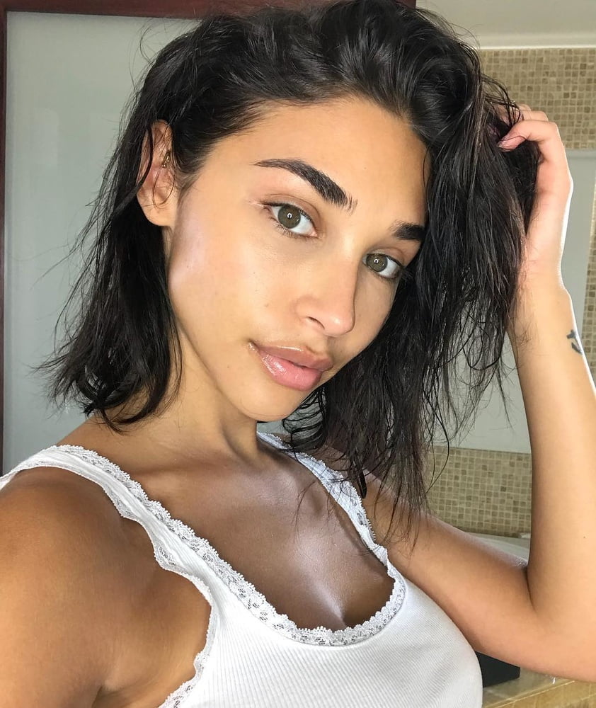 Chantel jeffries (ceejay)
 #89532242