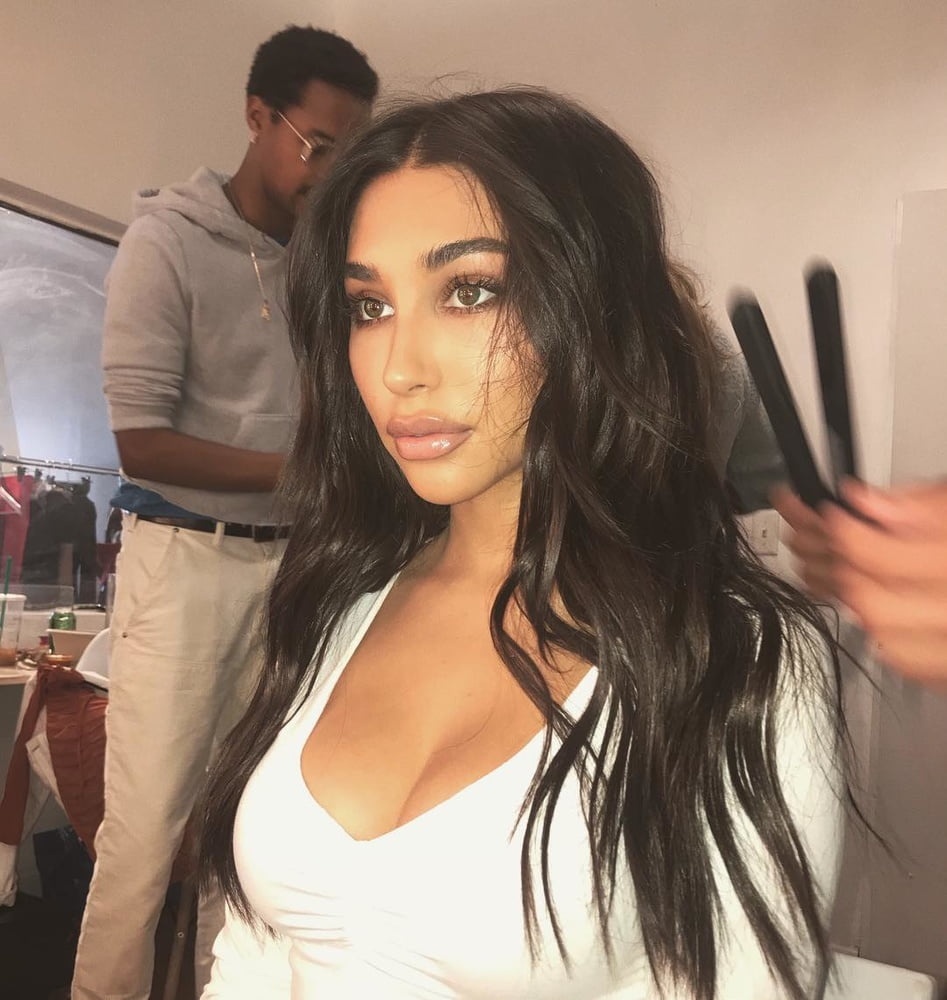 Chantel jeffries (ceejay)
 #89532261