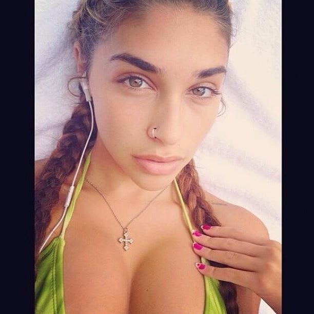 Chantel jeffries (ceejay)
 #89532334