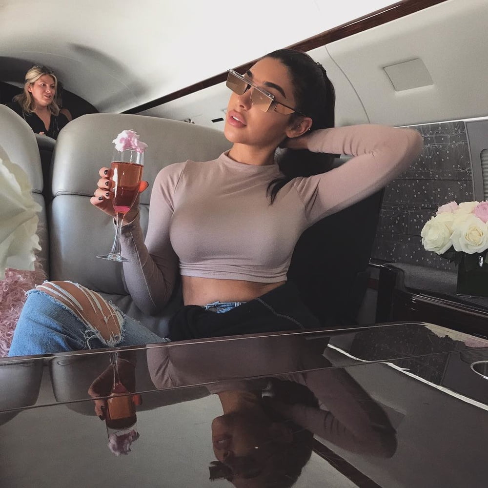 Chantel jeffries (ceejay)
 #89532638