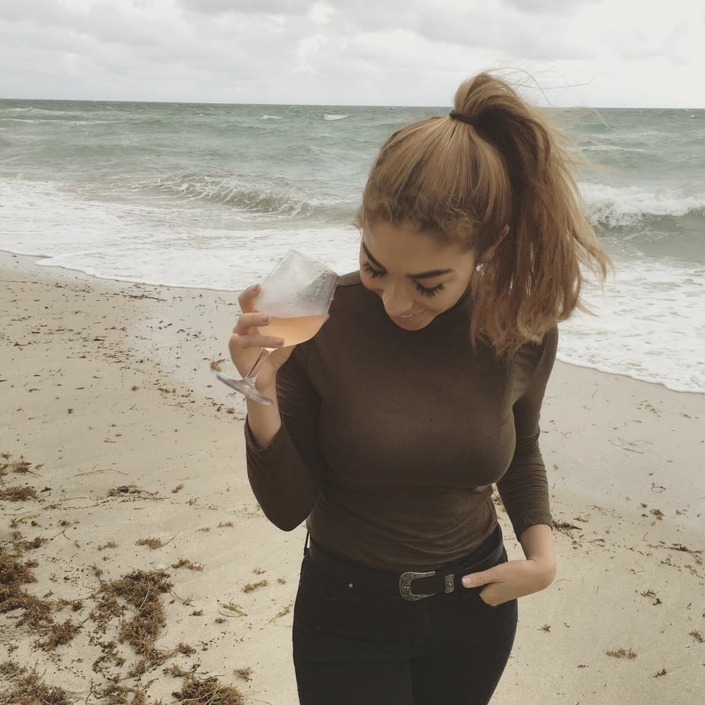 Chantel Jeffries (Ceejay) #89533086