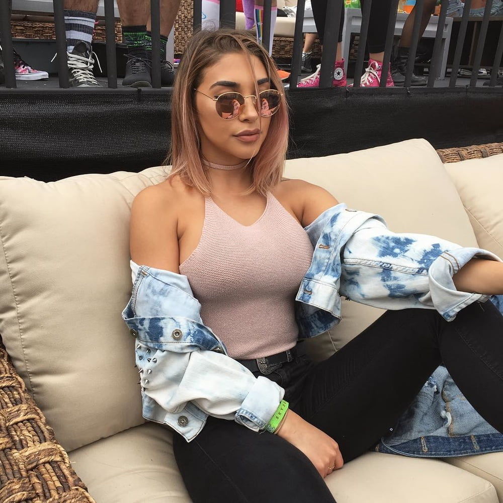 Chantel Jeffries (Ceejay) #89533174