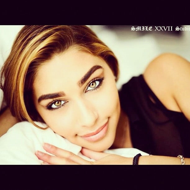 Chantel jeffries (ceejay)
 #89533187