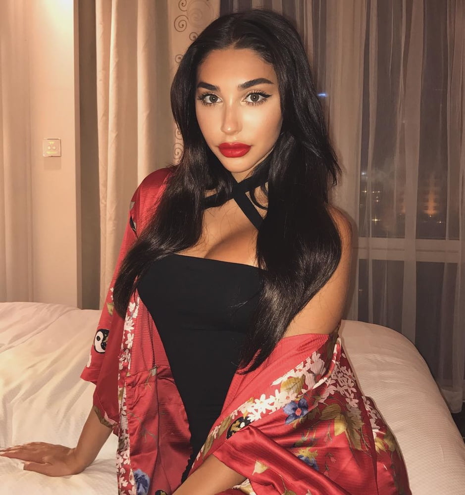 Chantel jeffries (ceejay)
 #89533362