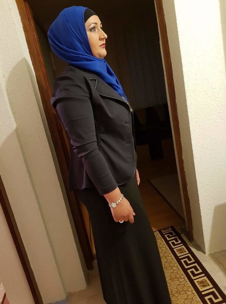 Turbanli fatme vollbusige Hijab Schlampe
 #89173571