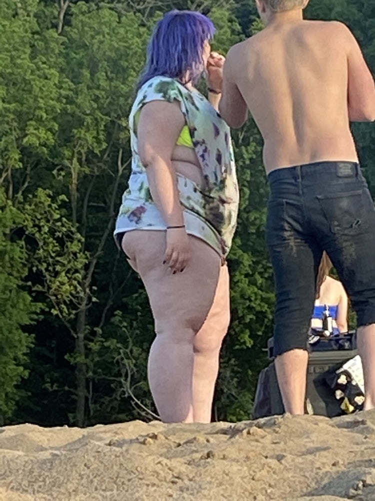 BBW BEACH BUTT SIGHTING #95295542