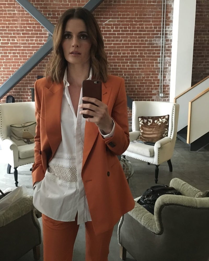 Stana katic
 #105010217