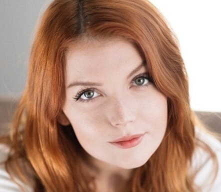 Caras de mi obsesión pelirroja 13
 #82658782