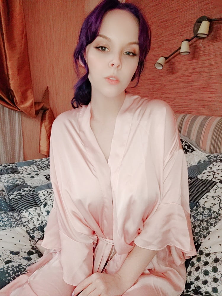 Dhm - septiembre 2019 selfies i
 #87472337