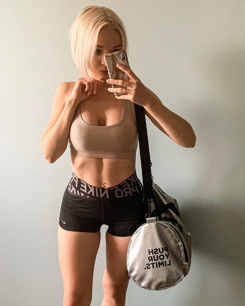 blonde.lady #89889543