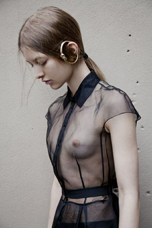 Braless hotties #101907363