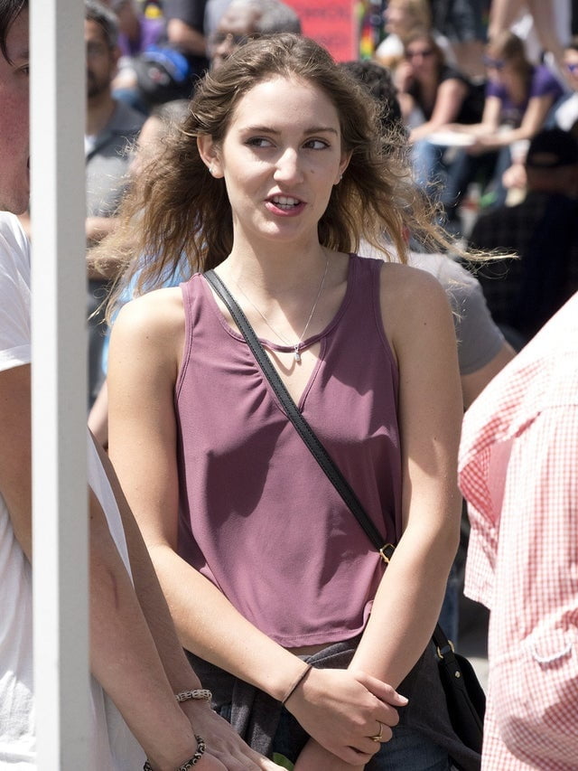Braless hotties #101907583