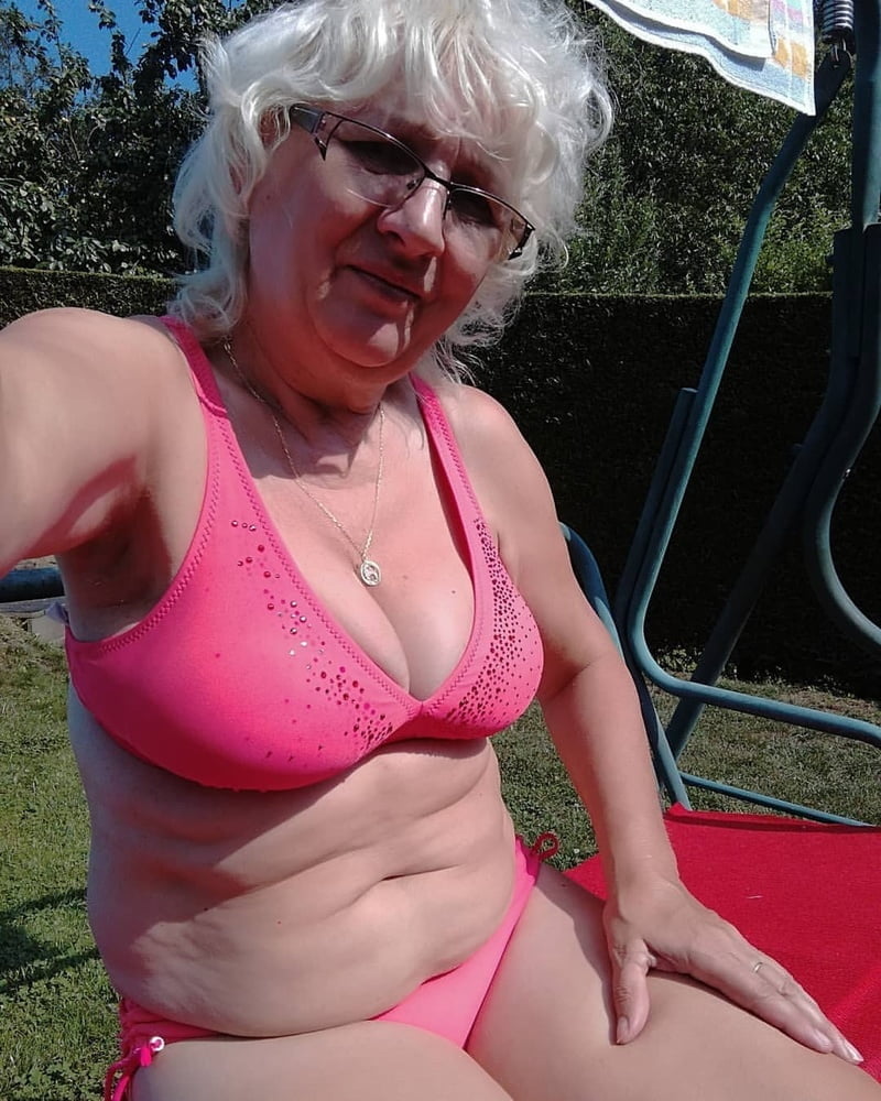 Algo un poco diferente ...respeto a todas las mujeres
 #102777165