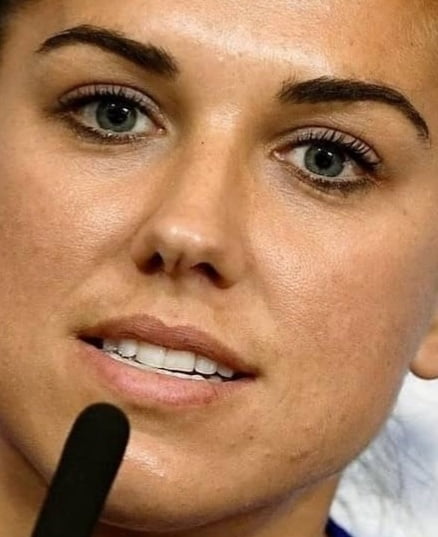 Alex morgan
 #90835114