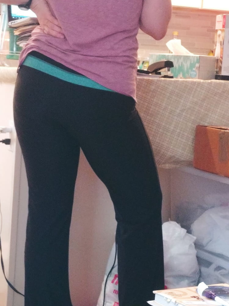 Hot Sluts
 #91019783