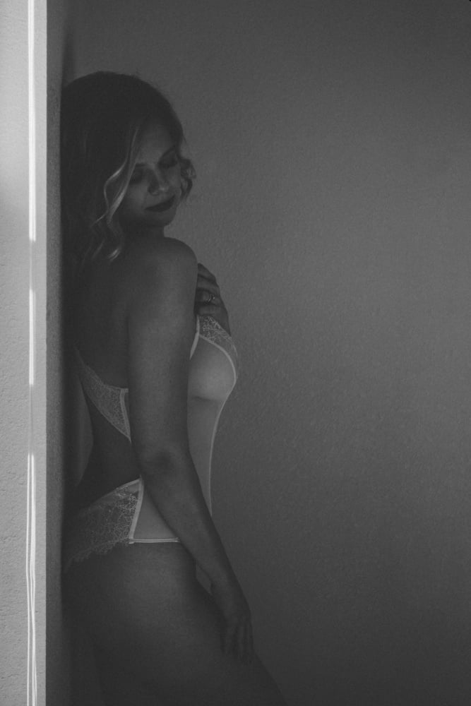 Christie boudoir
 #97971308