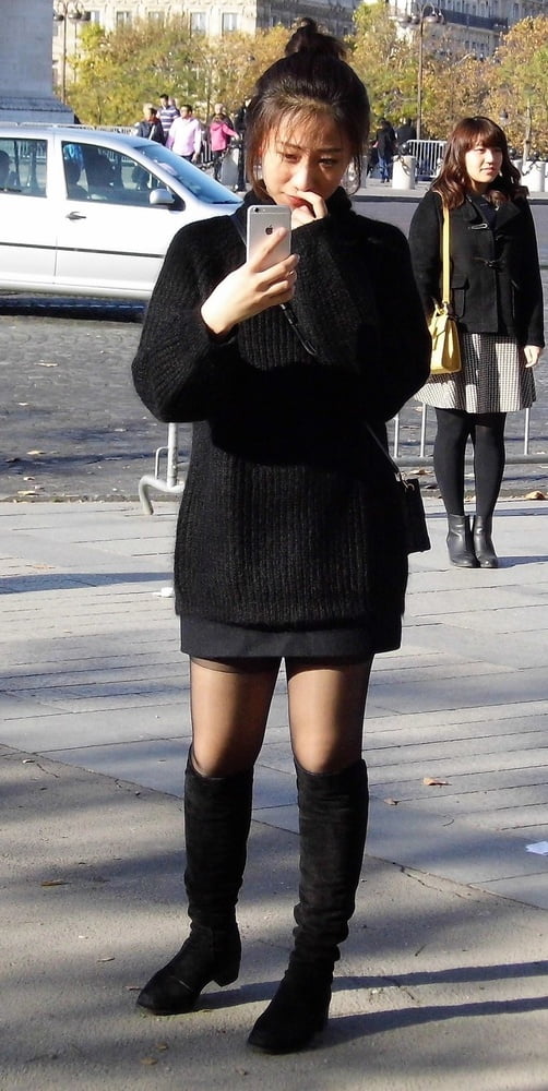Street pantyhose - pantyhosed asiatici in Francia
 #91218126
