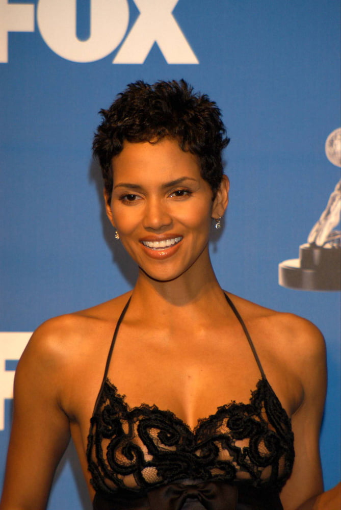 Sexy Halle Berry #95381161