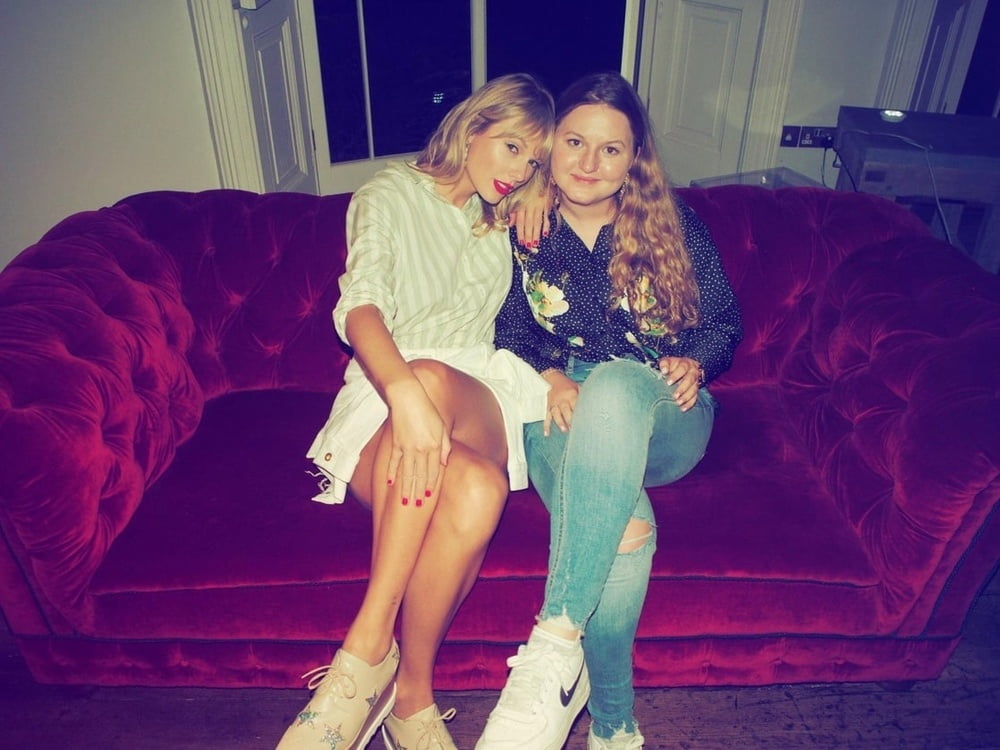 Taylor Swift 2020 #105327048