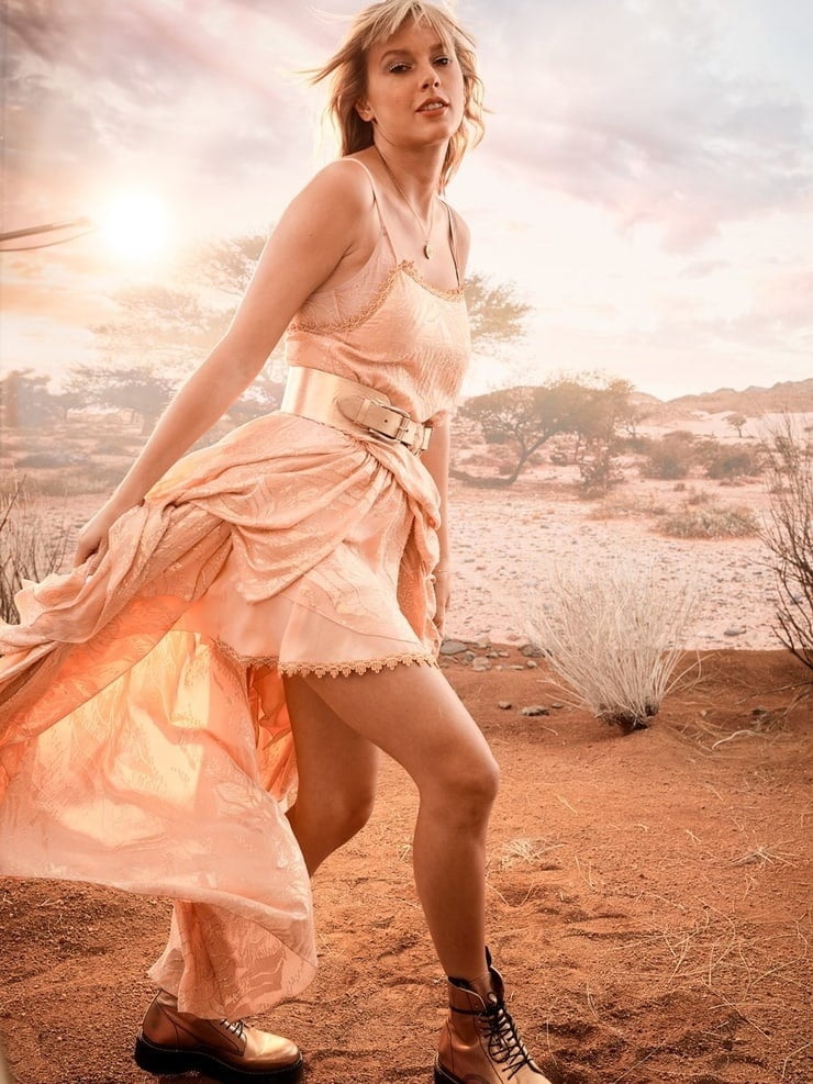 Taylor Swift 2020 #105327136