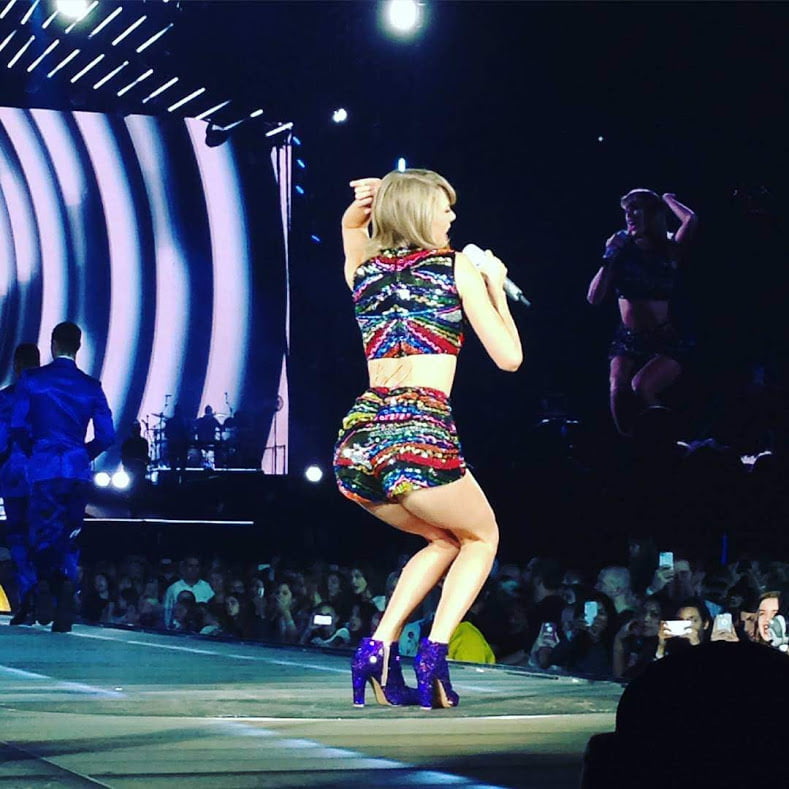 Taylor Swift 2020 #105327491