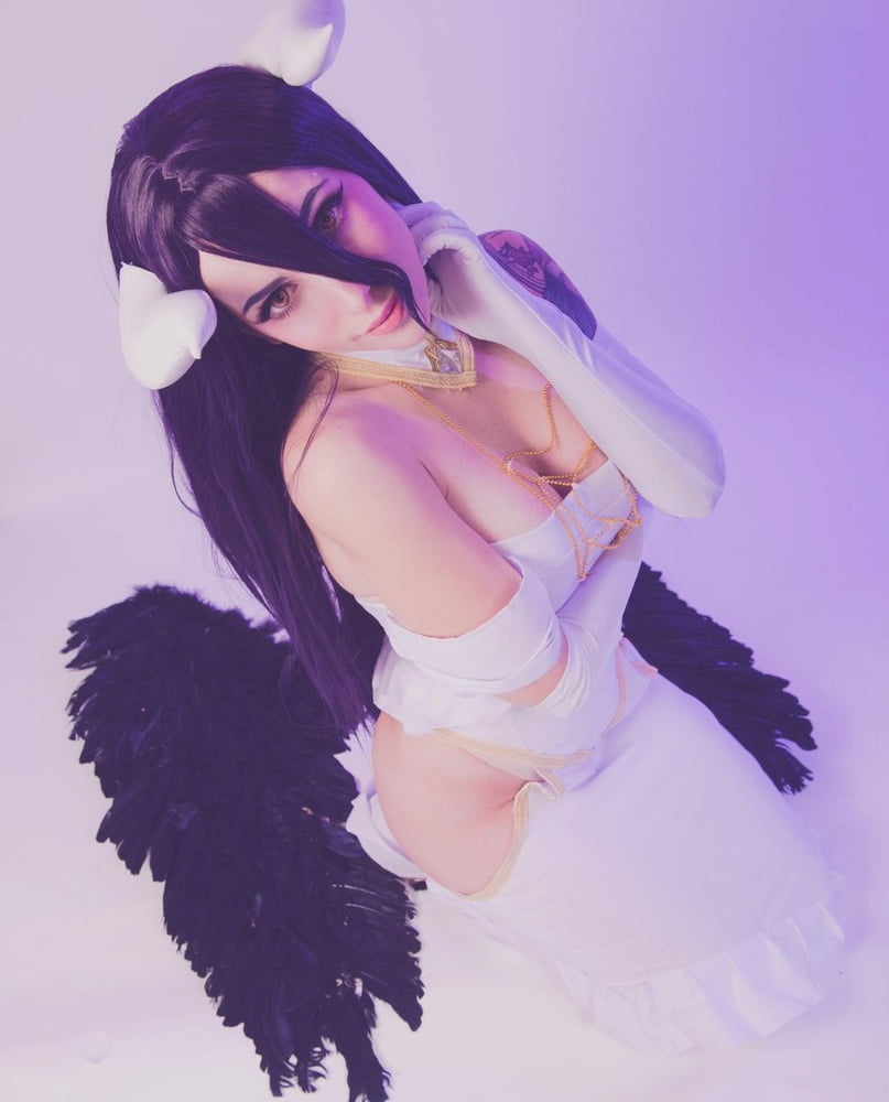 Cosplay sexy fille avec gros seins + nu 2
 #91695075