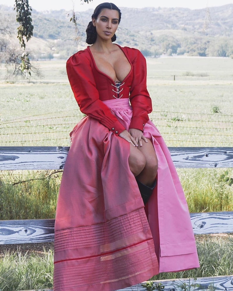 Kim Kardashian with Boots Vol 01 #87422589