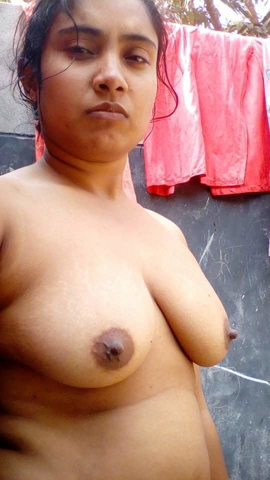 Desi Village Girl Self Clicked pic #90281537