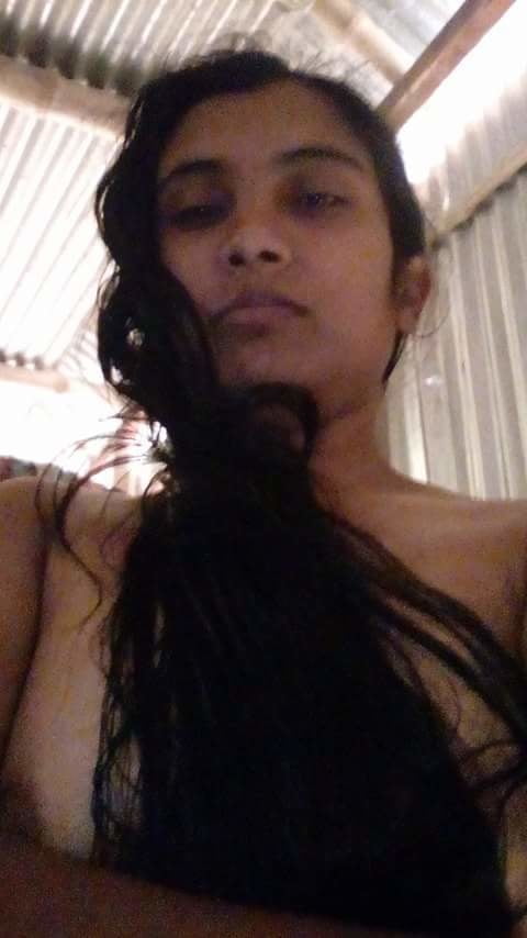 Desi Village Girl Self Clicked pic #90281569