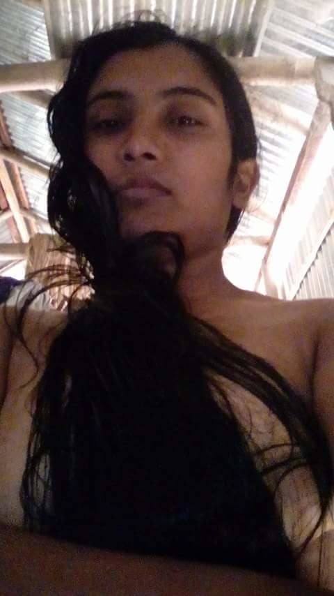 Desi Village Girl Self Clicked pic #90281575