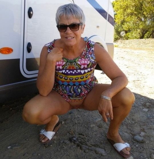 Maduras y abuelitas (pis) 011
 #97266073