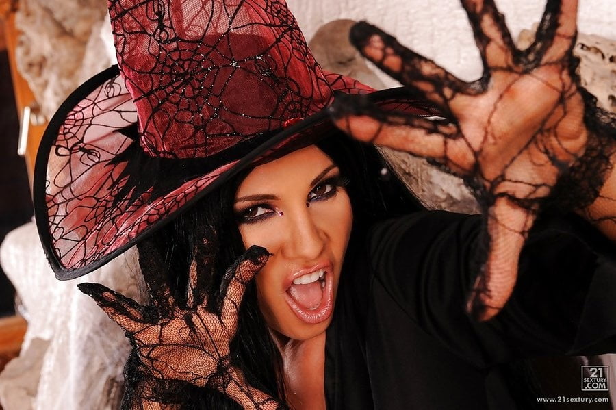 Fantastic Witches #95824632
