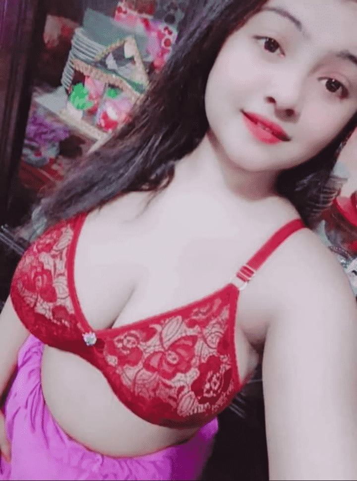 Desi
 #99280450