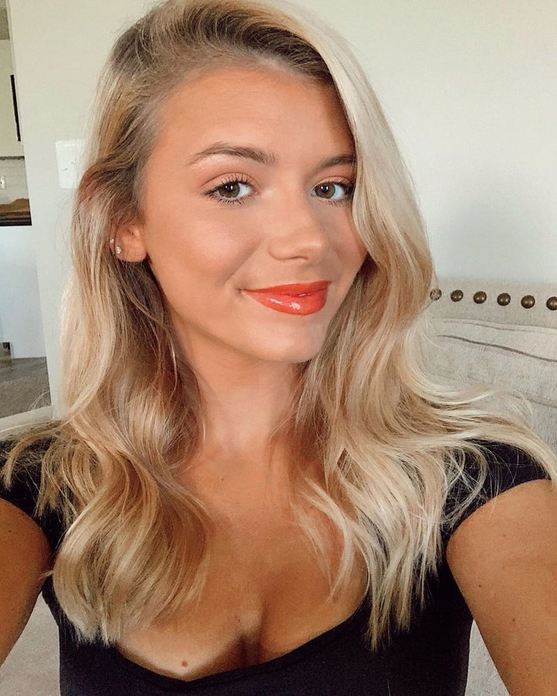 Amateur rubia 84
 #103493361