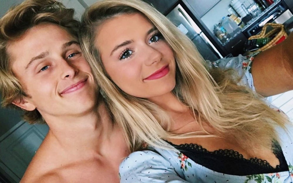 Amateur rubia 84
 #103493384