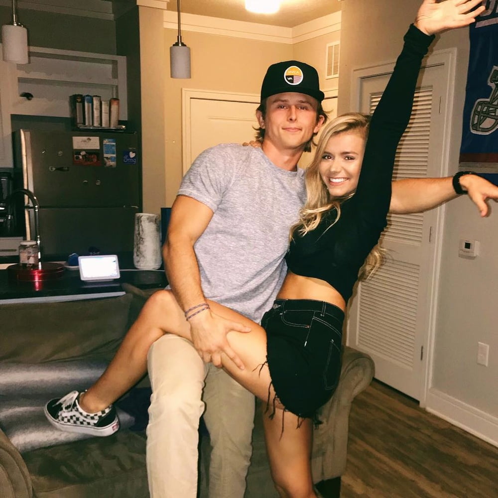 Amateur rubia 84
 #103493453